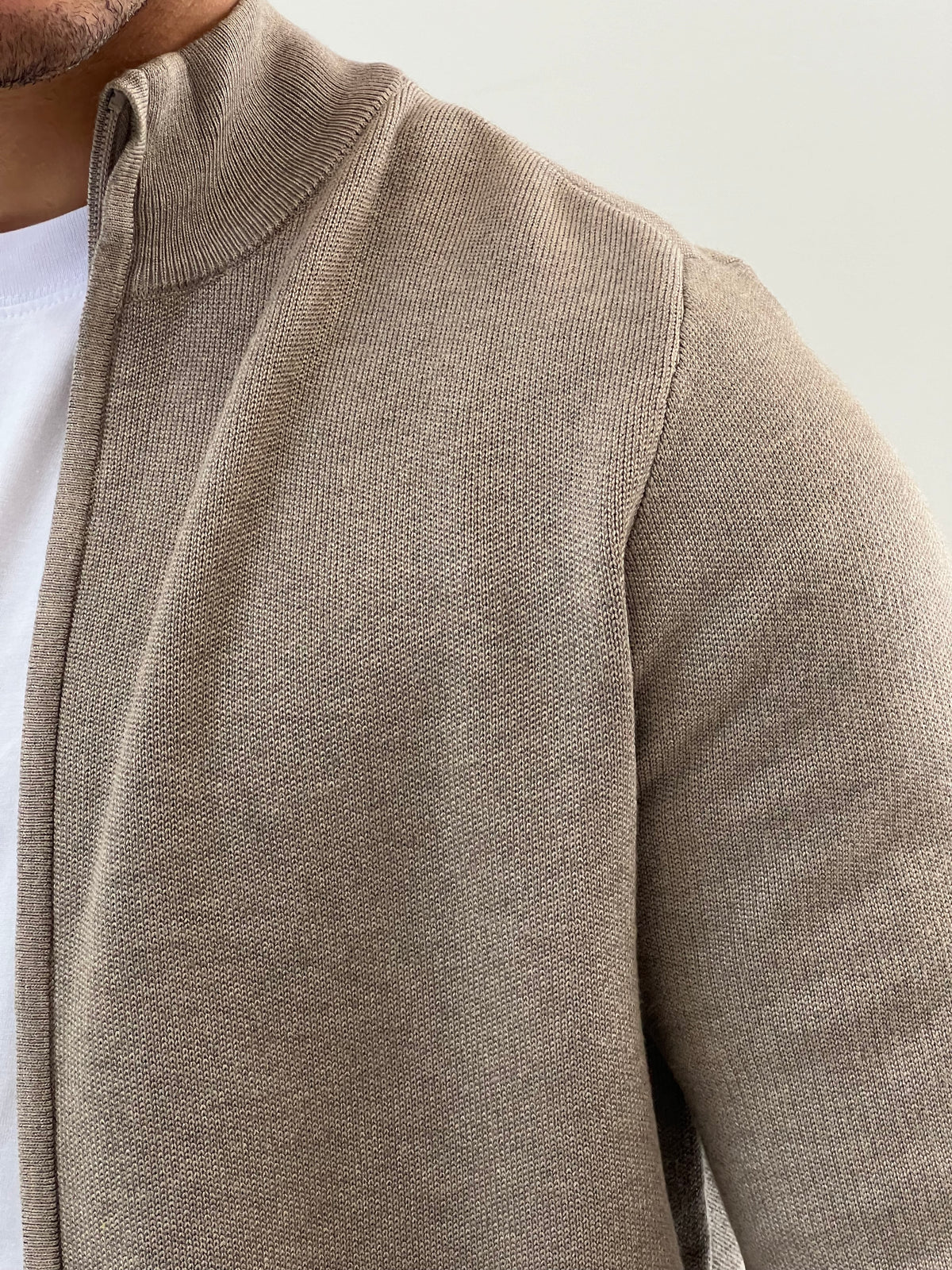 Dettaglio Cardigan Zurigo — DAJONH