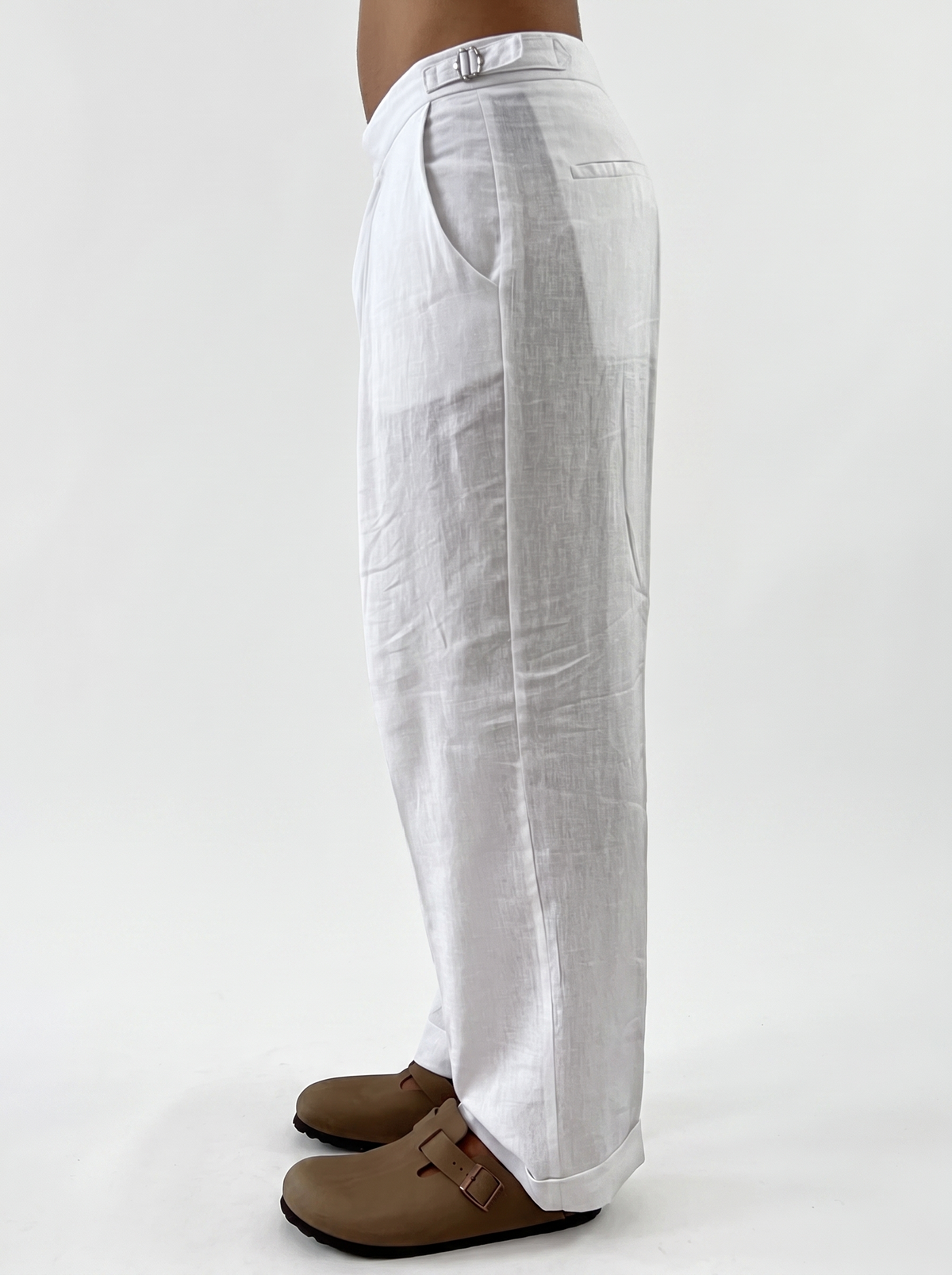 Dettaglio Pantalone Capri — DAJONH